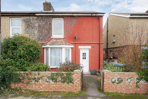 3 bedroom semi-detached house for sale, Queens Road, Hampshire PO16