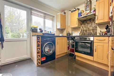 2 bedroom semi-detached house to rent, Taunton TA1