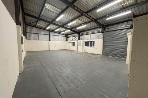 Industrial unit to rent, Houghton Regis LU5