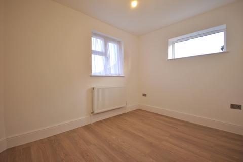 6 bedroom house share to rent, Baring Road Grove Park SE12