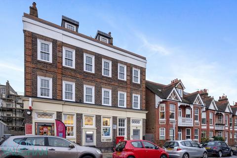 4 bedroom apartment to rent, Melville Road, Hove BN3