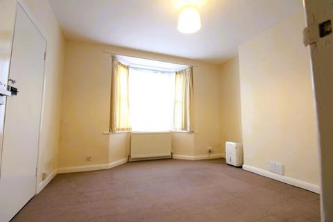 1 bedroom end of terrace house to rent, Sussex Road, Haywards Heath, RH16