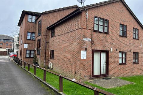 2 bedroom flat to rent, Ruskin Drive, Welling DA16