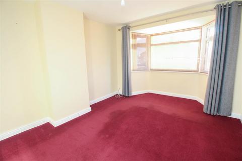 3 bedroom semi-detached house to rent, Jenifer Grove, High Heaton, Newcastle Upon Tyne