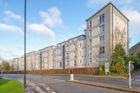 2 bedroom flat for sale, Bloomery House, West Green Drive, Crawley, RH11