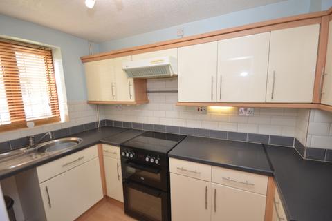 2 bedroom terraced house to rent, Marseilles Close, Northampton NN5