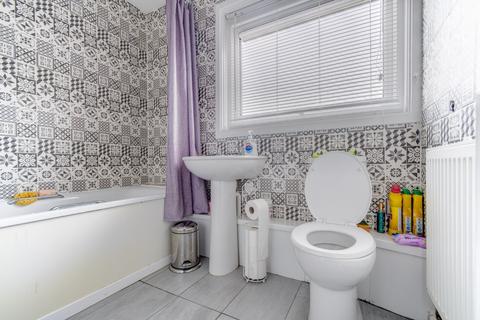48 Meer End, Birmingham, B38 9TX