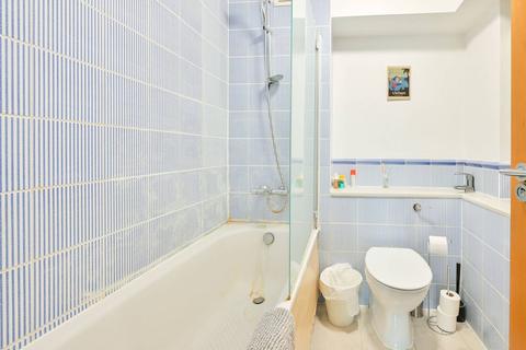 2 bedroom flat to rent, Belvedere Road, Waterloo, London, SE1