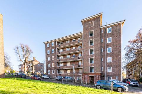 2 bedroom flat for sale, Leigham Avenue, Streatham Hill, London, SW16