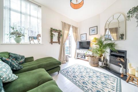 1 bedroom maisonette for sale, Elmbridge Road, Cranleigh, GU6