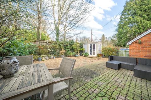 1 bedroom maisonette for sale, Elmbridge Road, Cranleigh, GU6