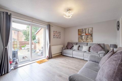 3 bedroom end of terrace house for sale, Fordbridge Close, Headless Cross, Redditch B97 5AU