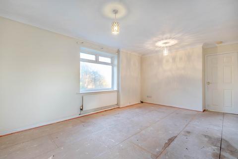 2 bedroom flat for sale, Frensham Avenue, Morley