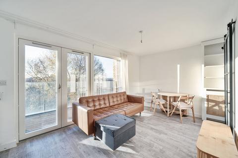 1 bedroom apartment for sale, Disraeli House, 3 Breakspear Gardens, London, SW19