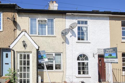 2 bedroom cottage to rent, St Peters Road, Brentwood