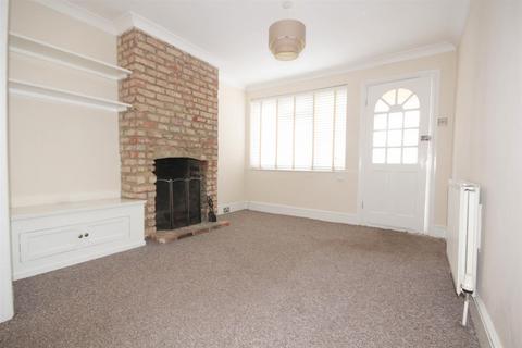 2 bedroom cottage to rent, St Peters Road, Brentwood