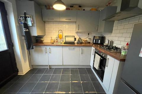26 Gould Close, Street, BA16 0AZ