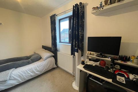 26 Gould Close, Street, BA16 0AZ