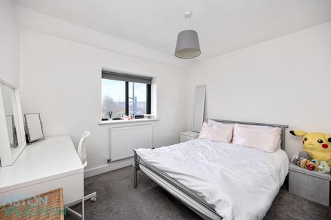 3 bedroom end of terrace house to rent, Woodbourne Avenue, Brighton BN1