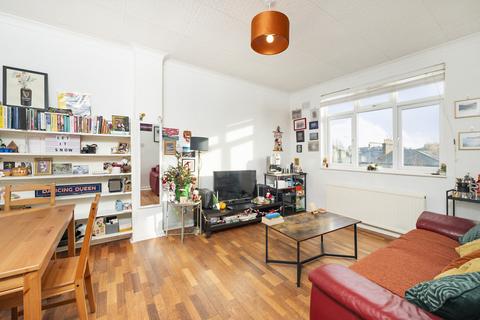 1 bedroom flat for sale, Randolph Court, 25-27 Belgrave Gardens, St John's Wood, London