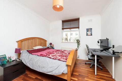 1 bedroom flat for sale, Randolph Court, 25-27 Belgrave Gardens, St John's Wood, London