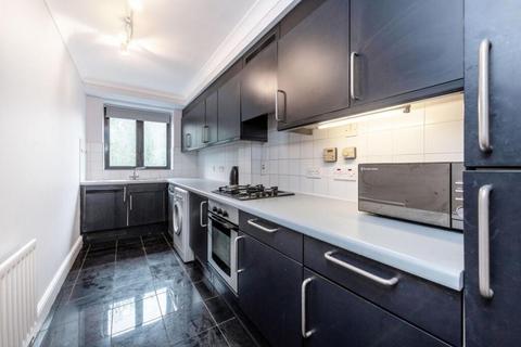 2 bedroom flat to rent, Huntsmore House, 35 Pembroke Road, London