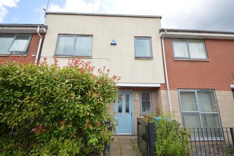 3 bedroom house to rent, Barleywood Drive, Manchester M11