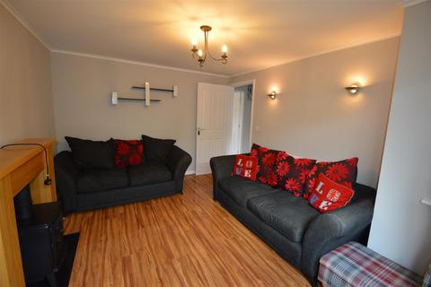 3 bedroom house to rent, Barleywood Drive, Manchester M11