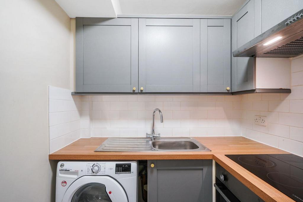 Flat 24, 12 Cambalt Road - Xj Rr S382 D33 Bd4 Yx4 MQj.jp