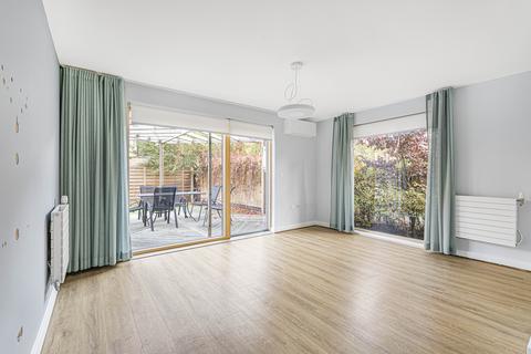 21 Royal Way, Trumpington, Cambridge, CB2 9AW