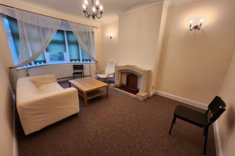 2 bedroom flat to rent, Hedgeley, Woodford Avenue, Ilford, Essex, IG4