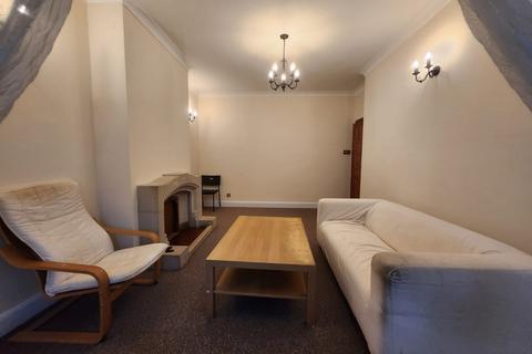 2 bedroom flat to rent, Hedgeley, Woodford Avenue, Ilford, Essex, IG4