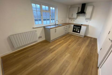 2 bedroom flat to rent, Carmarthen, Carmarthen SA31