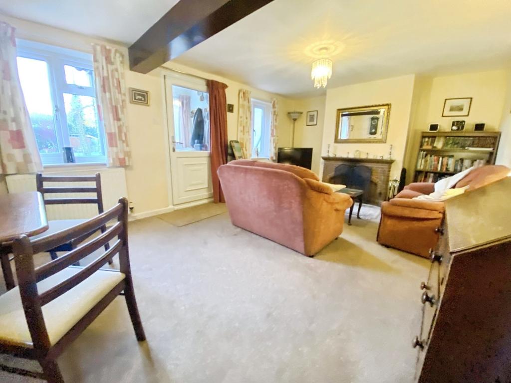 Pbox-living room-340782.jpeg