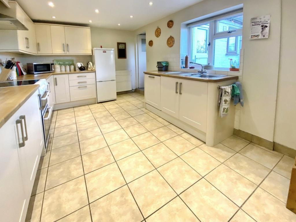 Pbox-kitchen-340782.jpeg