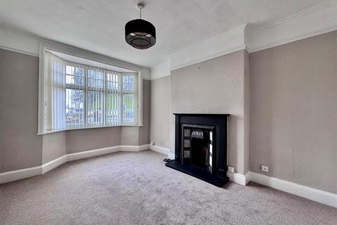 3 bedroom terraced house for sale, Chapel Street, SY11 1LQ