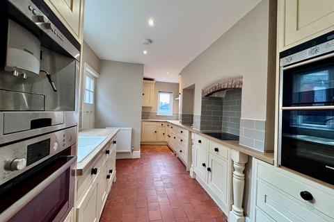 3 bedroom terraced house for sale, Chapel Street, SY11 1LQ