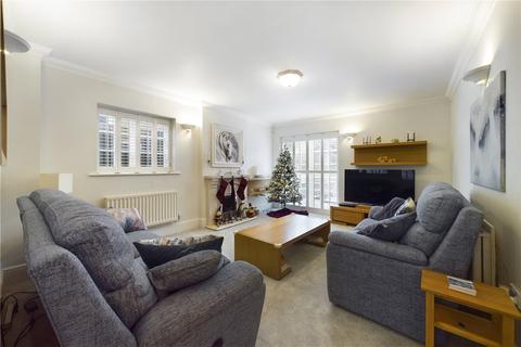 4 bedroom detached house for sale, Great Field Place, West Sussex RH19