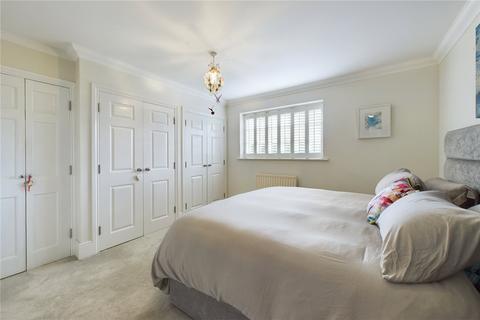 4 bedroom detached house for sale, Great Field Place, West Sussex RH19