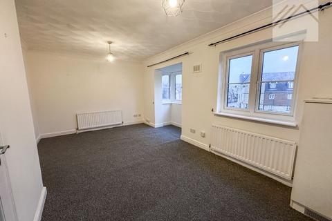 1 bedroom apartment to rent, College Close, Grays