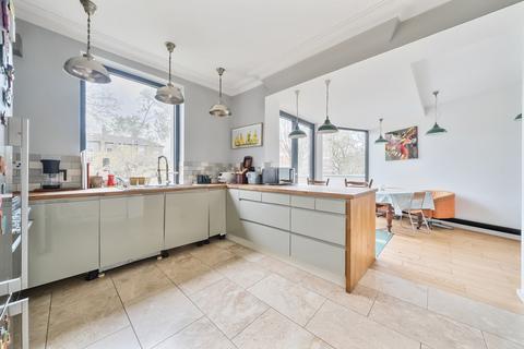 4 bedroom end of terrace house for sale, Manor Avenue, Brockley, London