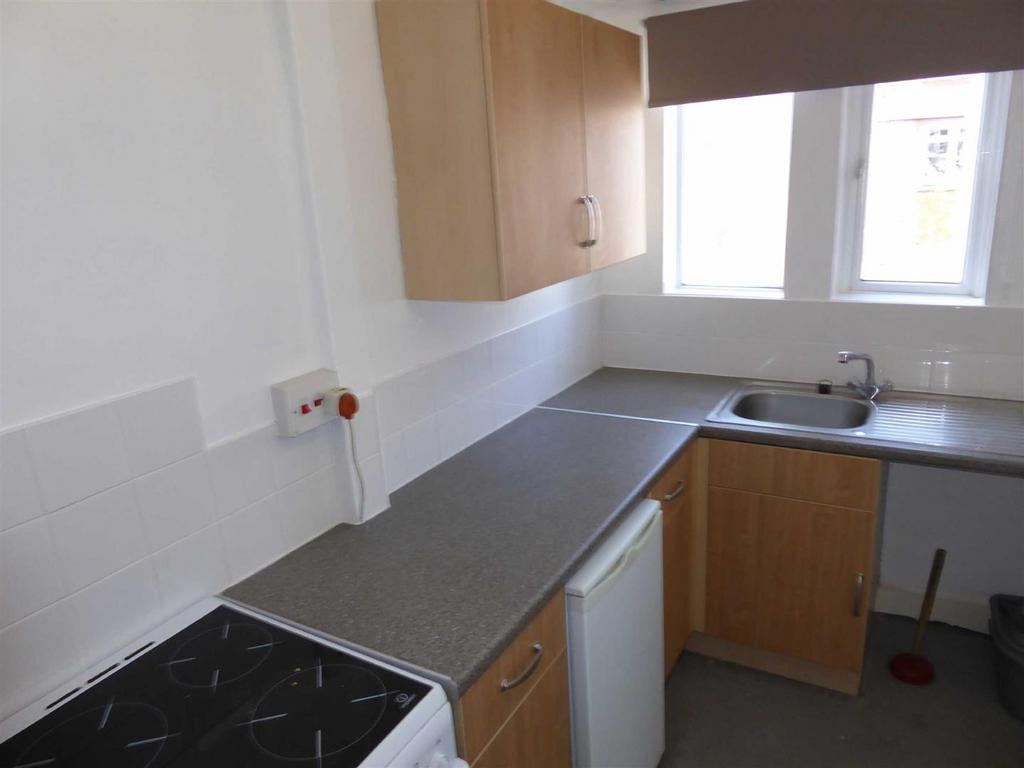 Fitted Kitchen: