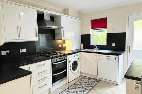 3 bedroom terraced house to rent, Lower Valleyfield View, Penicuik EH26