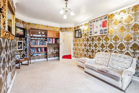 1 bedroom apartment for sale, Belsize Avenue, Belsize Park, London, NW3