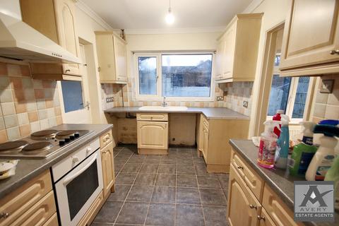 3 bedroom semi-detached house to rent, Milton, BS22