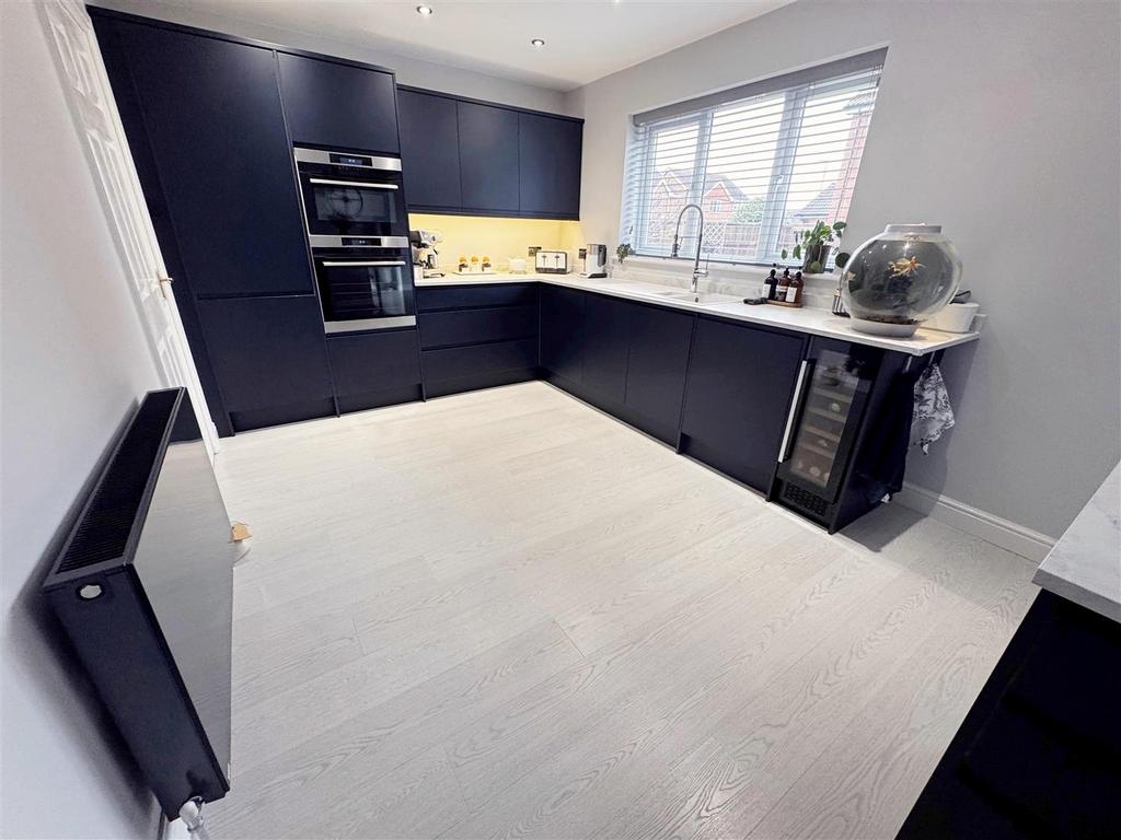 Kitchen/dining area