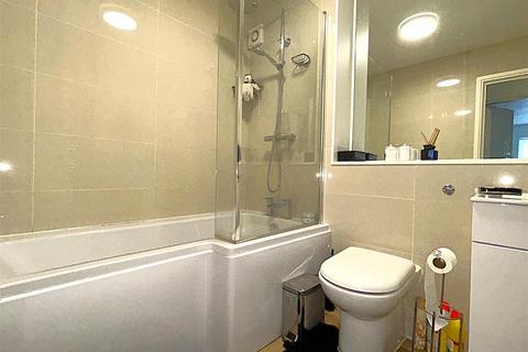 3 Whitehaven Close, Bromley, BR2 0YA