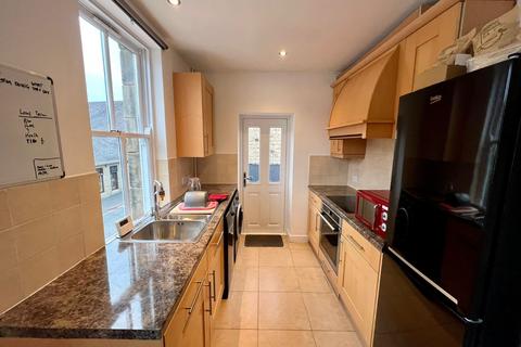 1 bedroom flat to rent, South Hawksworth Street, Ilkley, West Yorkshire, UK, LS29