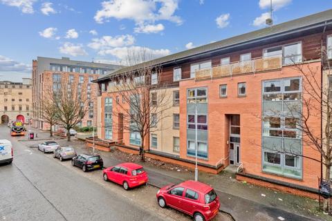 2 bedroom flat to rent, Dunaskin Street, Flat 4, Partick, Glasgow, G11 6PG