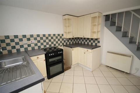 2 bedroom flat to rent, Grundisburgh